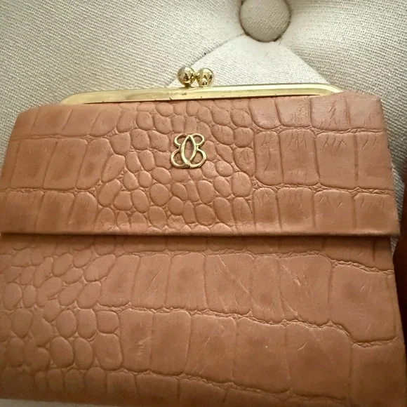 COACH Classic Tan Leather Crossbody Bag - Vintage - Great condition! - Picture 13 of 16